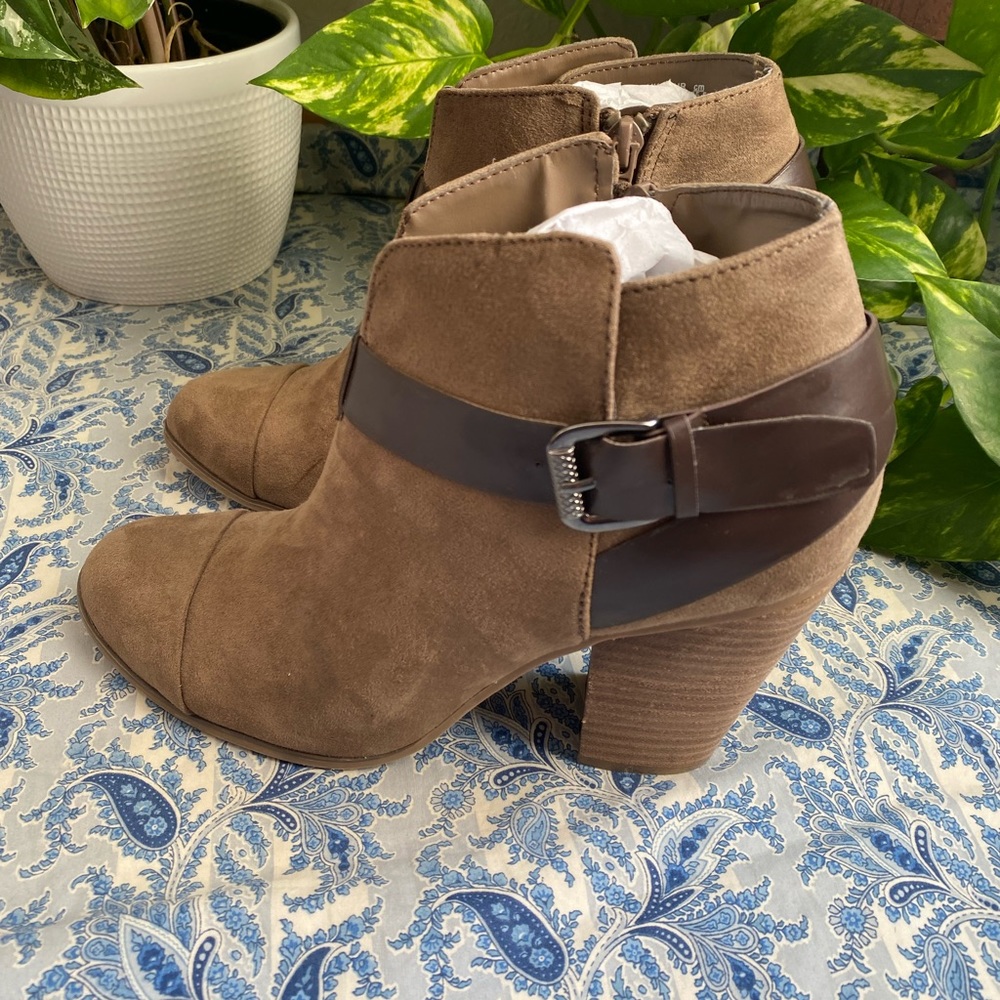 Carlos Ankle Boot Stacked Heel Strap Buckle Beige… - image 4